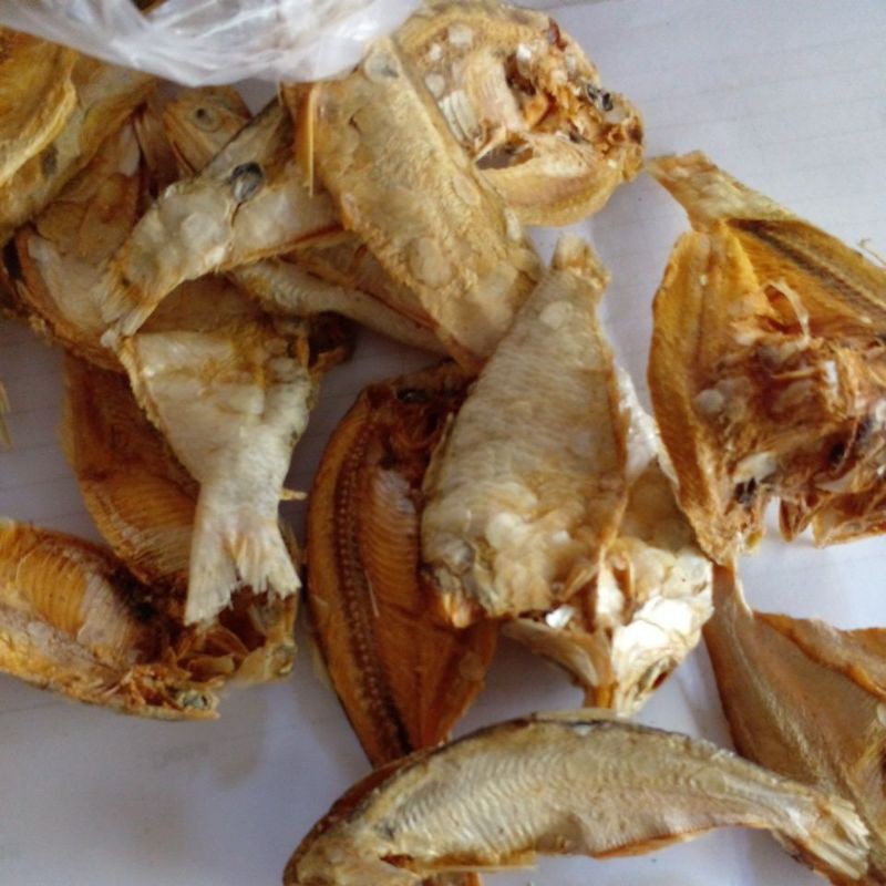 

Ikan kering ikan layur kering gurih