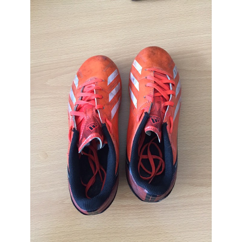 Sepatu bola anak second