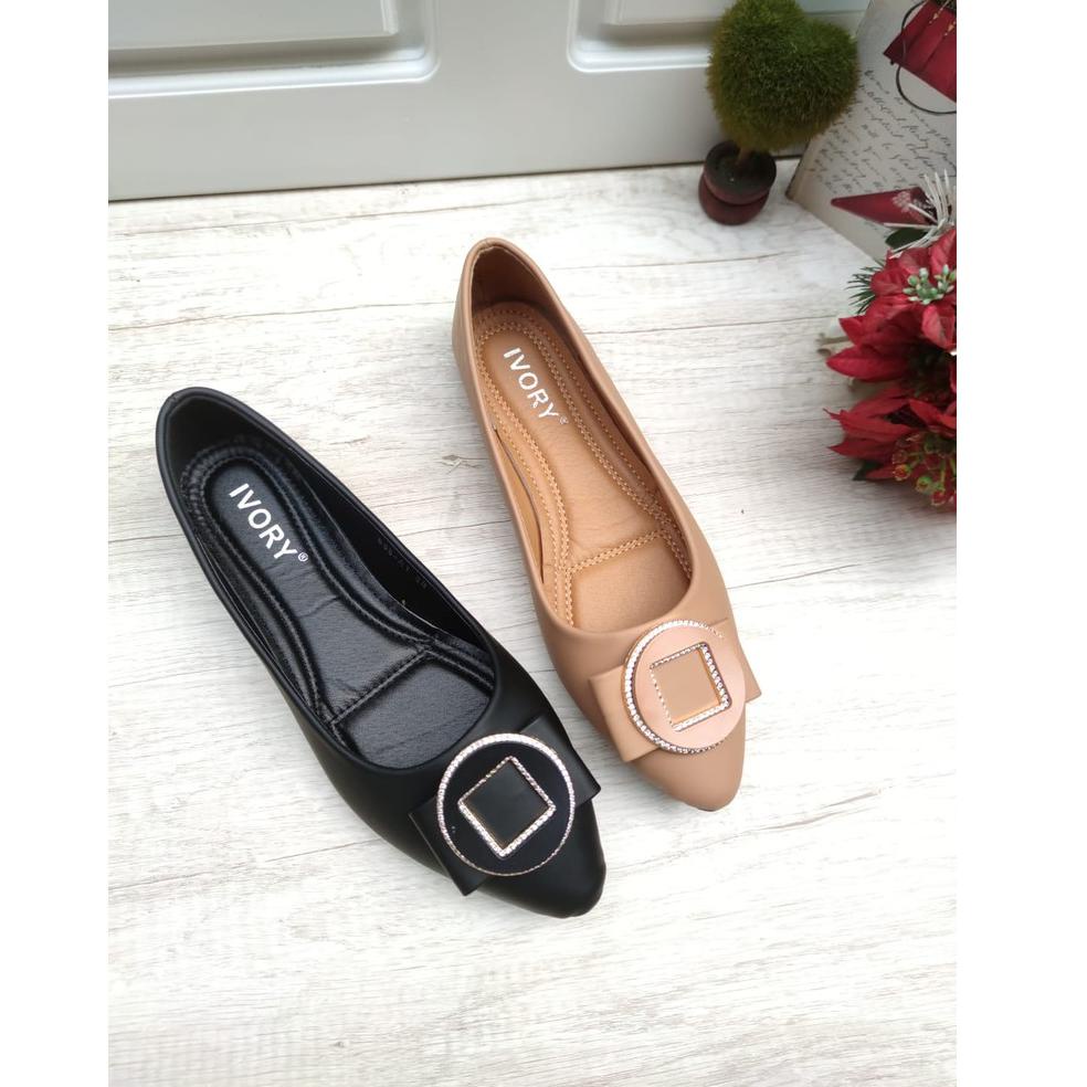 IVORY Sepatu Flat Wanita Terbaru 888-A1 7Y3