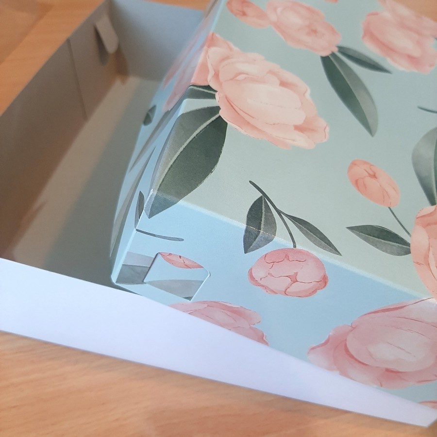 Kotak Box Kue Roti Dus Cake Kotak Box Bolu Kotak Dus Packaging Hampers Ukuran 25 x 25 x 7 cm