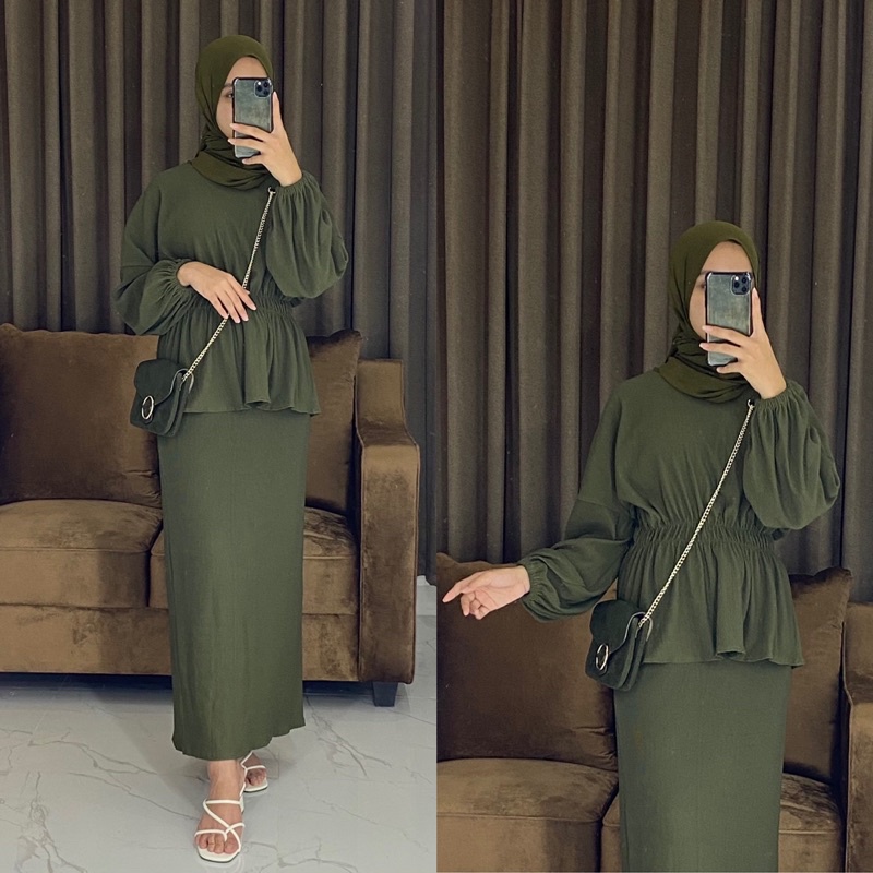 SANIA SET / SETELAN WANITA BAHAN PLEATS IMPORT / DAPAT BAJU DAN ROK