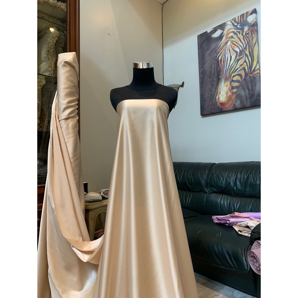 Bahan Kain Satin Maxmara Original Warna Nude Latte