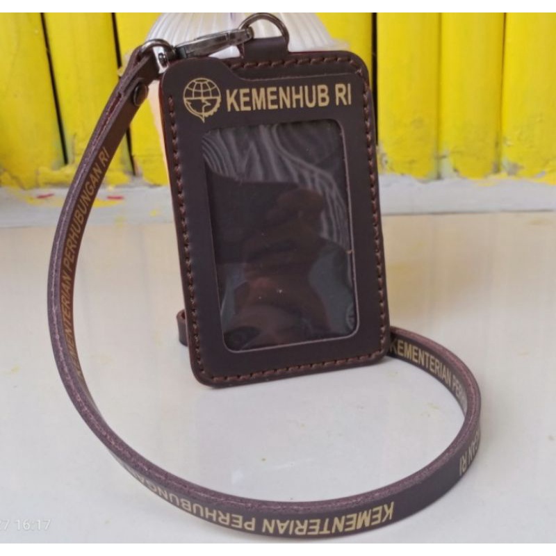 

Kalung ID Card Name Tag KEMENHUB RI Coklat