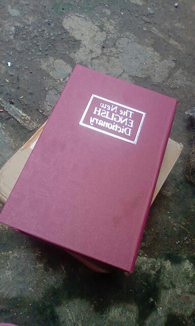 Brankas Mini Model Buku Kamus - Security Dictionary Cash Jewelry Key Lock Book Storage S Size - Red