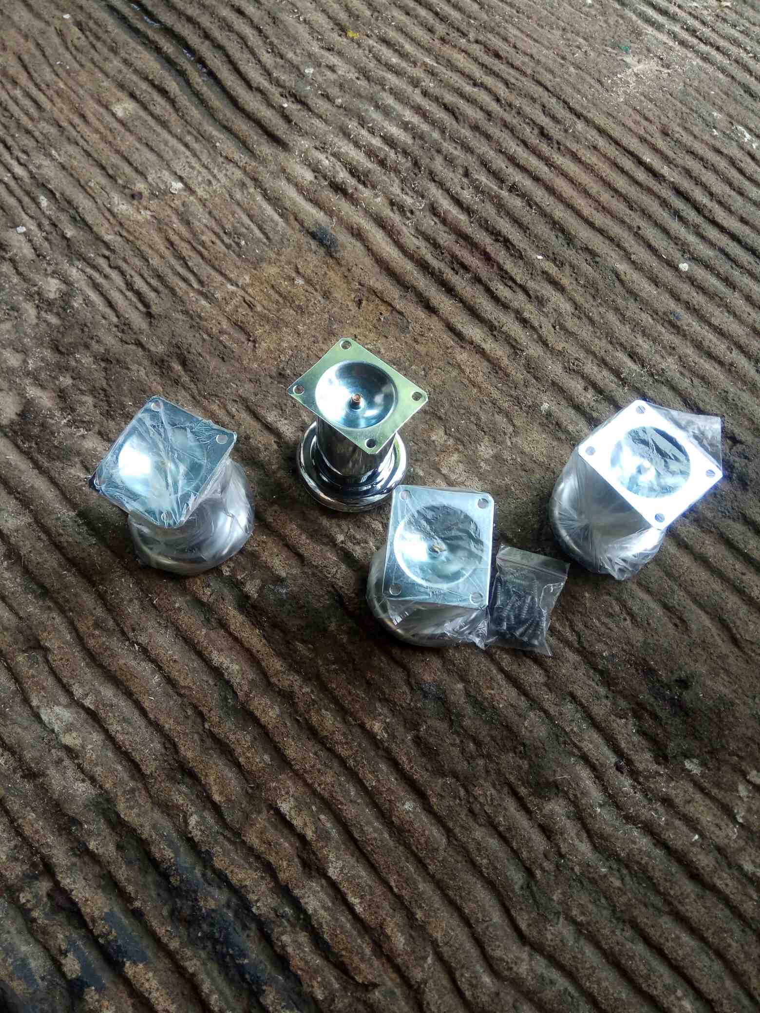 Bonus Skrup Kaki Sofa Meja Lemari Kitchen Nakas Tabung Bulat 8 Cm