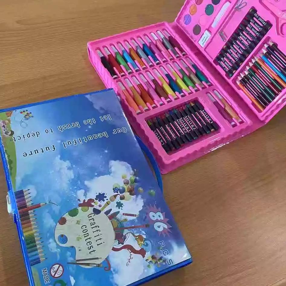 

BEST PRICE Q9235 Stationery set pensil crayon cat air perlengkapan sekolah menggambar anak isi 86 [ 500GR ] ㅉ