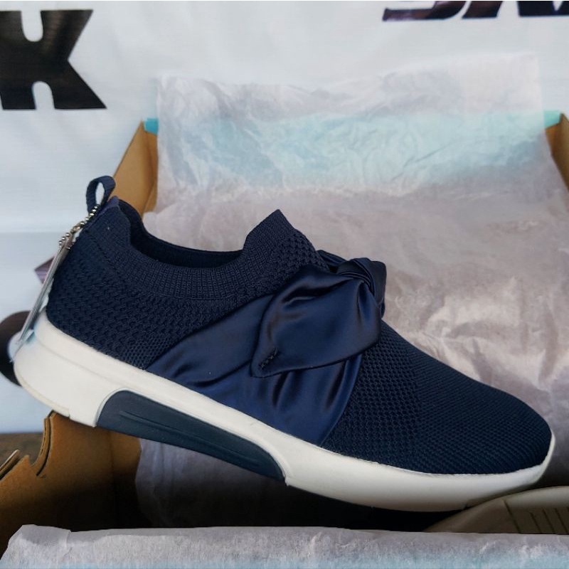 Skechers 89800L NVY Size 37