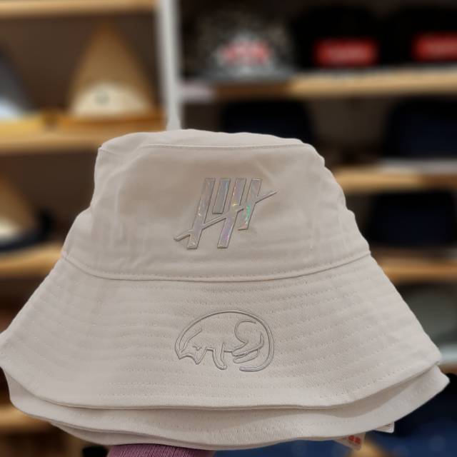bucket hat miniso