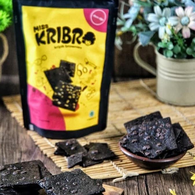 

Keripik Brownies Kering Kripik Bronis Crispy Miss Kribro Khas Surabaya