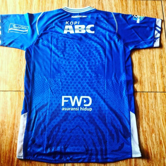 Jual JERSEY BOLA PERSIB BANDUNG HOME 2017 GO LIGA 1 GOJEK TRAVELOKA Limited