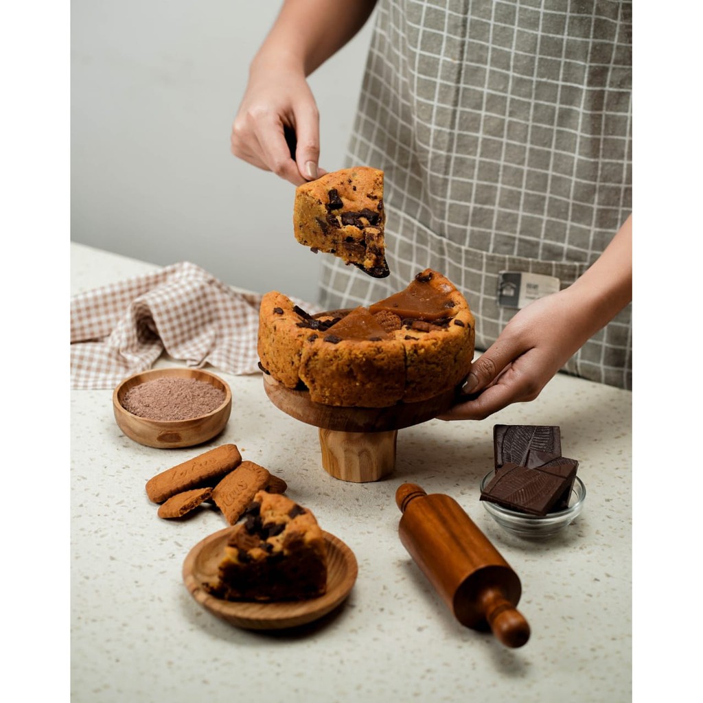 

Pipiltin Cocoa Baked Cemilan Coklat - Mixed Cookie Dough Round Original, Biscoff, Caramel