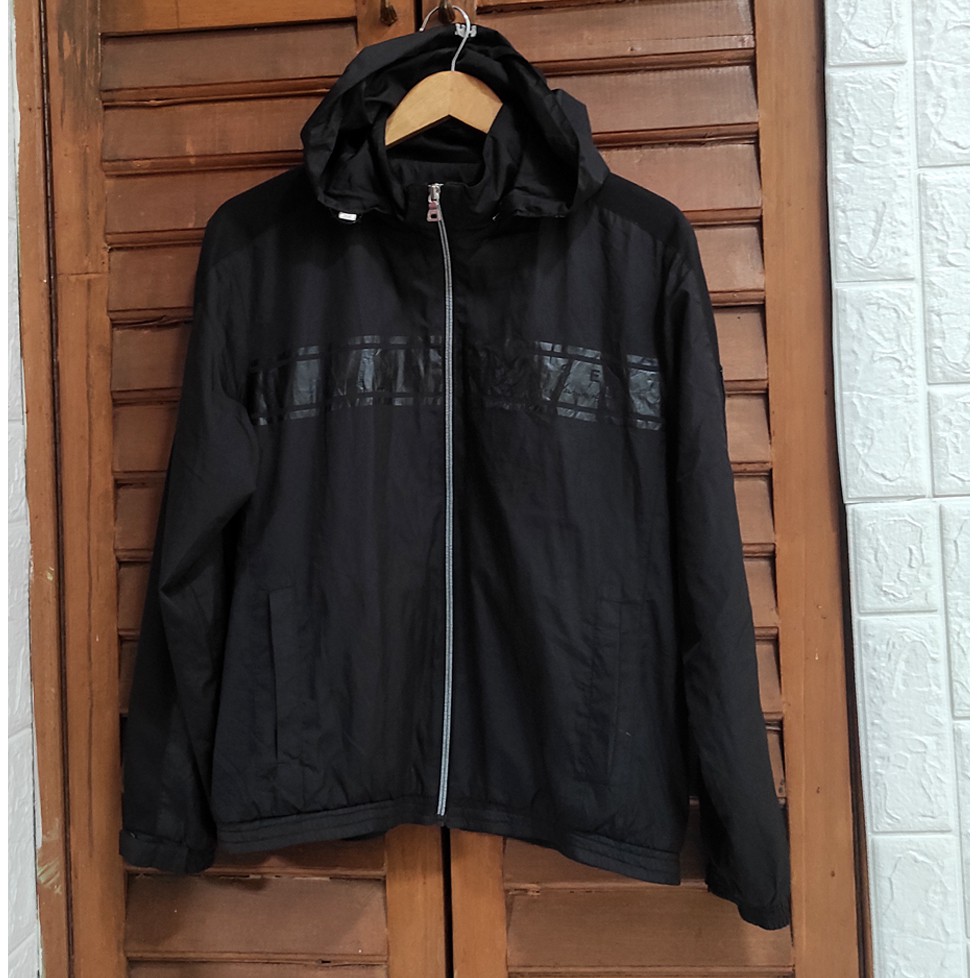 jaket bekas berkualitas helly hansen blac