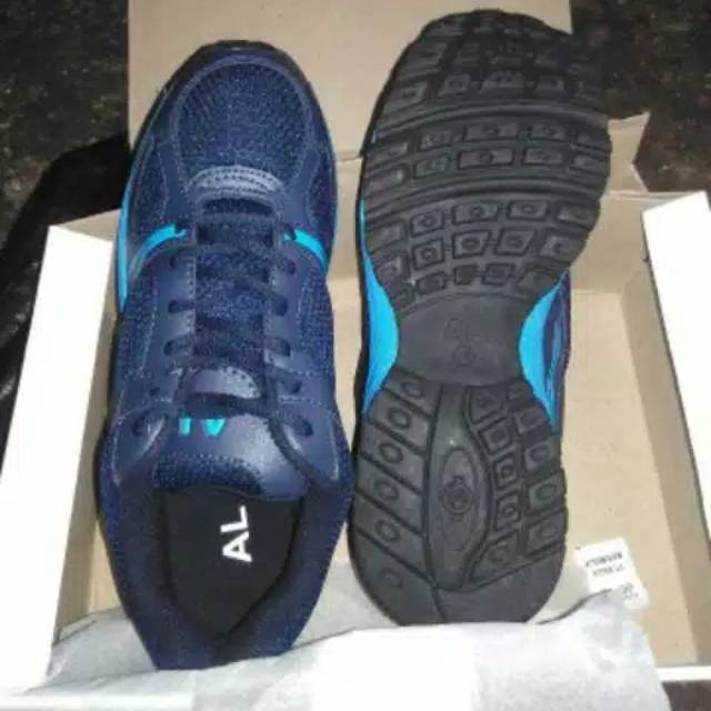 Sepatu olahraga ori ALRI