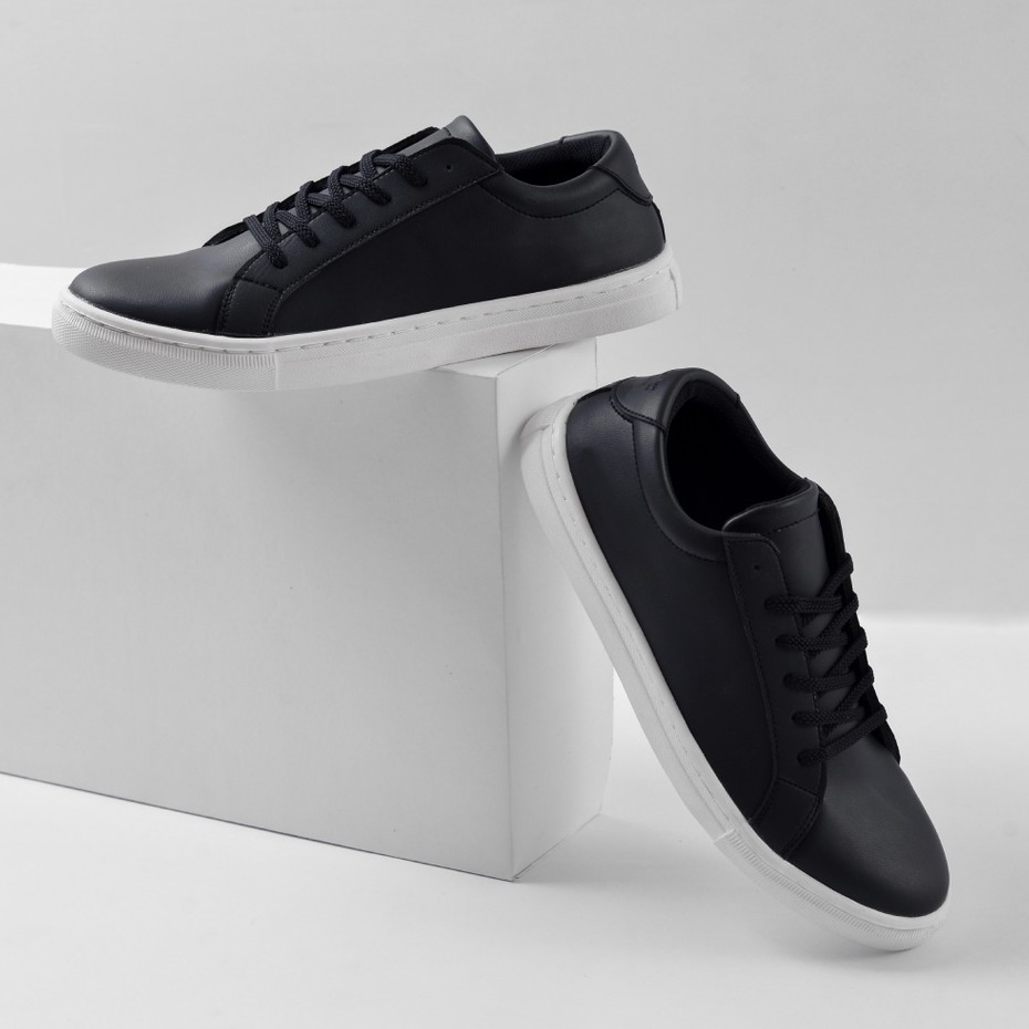 VICTOR BLACK WHITE |ManNeedMe x ARF| Sepatu Sneakers Pria Casual ORI