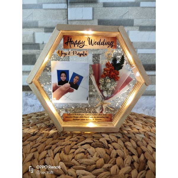 1 HARI JADI Hexa Frame Flower in Frame Kado Pernikahan Kado Ulang Tahun Kado Wisuda Kado Ultah Kado Anniversary Kado Tunangan Kado Unik Polaroid in Frame ROOM DECOR