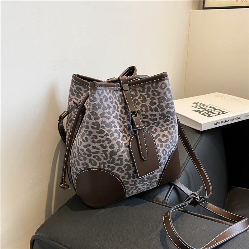 (2Pc Bisa 1Kg)GTBI998875568  New Arrival  !!!  Tas Selempang  Tas Wanita Import  Premium Terbaru