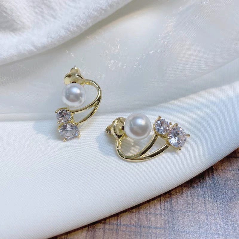 YEEZII Anting Stud Hias Kristal Mutiara Warna Emas Untuk Wanita