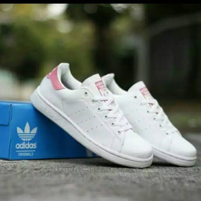 Sepatu Adidas Stan Smith Pink Velcro Stan Smith Velcro Black Outlet