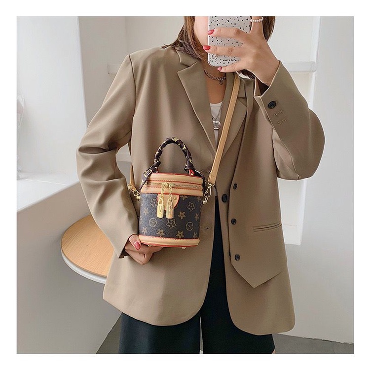 BJ15872 - BROWN/KHAKI - TAS SLEMPANG ROUNDBAG WANITA FASHION IMPORT MODIS ELEGAN TERMURAH TERLARIS TERBARU BAGSTORE JAKARTA TAS BATAM EL5872 JT661 LT2009 ZC4668