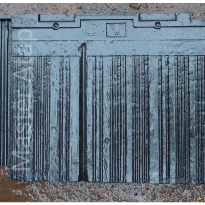 cisangkan Genteng beton Victoria multiline