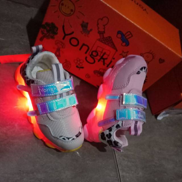 Yongkidz LED krem, pink