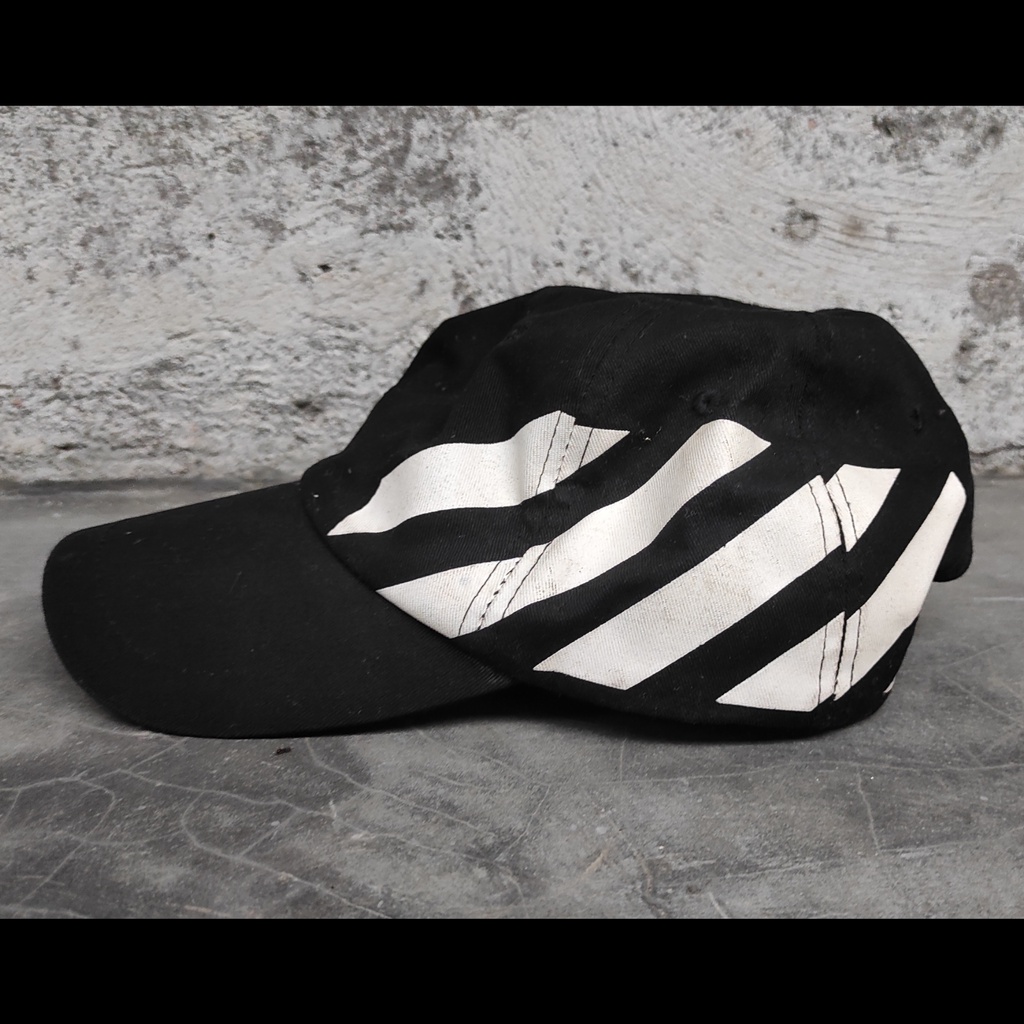 Jaket Vintage kaos varsity sukajan celana crewneck hoodie second topi snapback baseball off-white