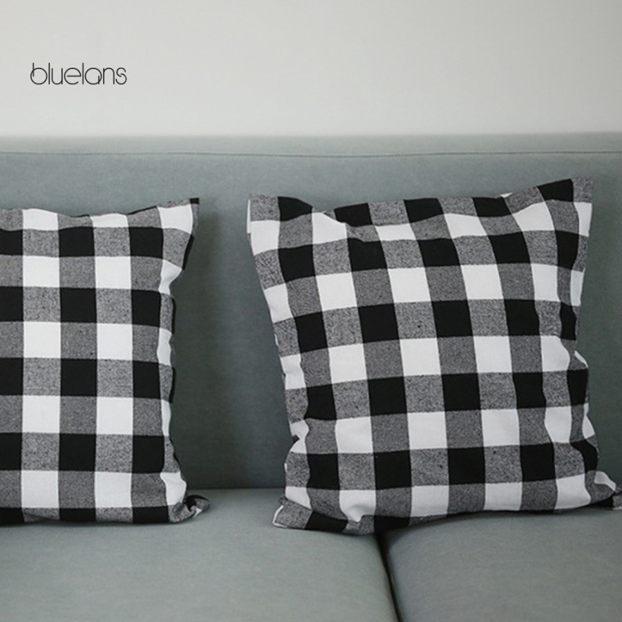 Paket 2 Sarung Bantal Sofa/Kursi Sopa uk 40x40 cm Taplak Meja uk 30x150 cm Motif Kotak-kotak Estetik dari Ismi Store