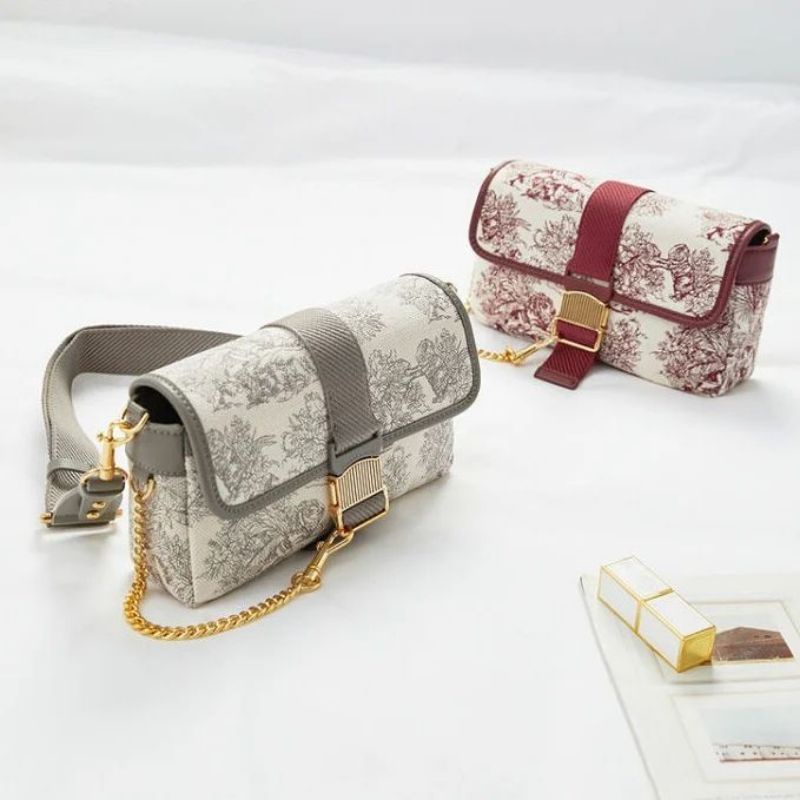 4.4 SALE  | CK Tiger Calligraphy Chain-Link Shoulder Bag 