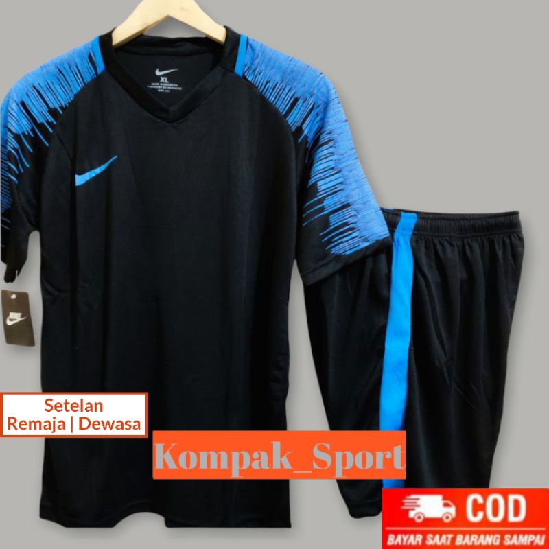 Nike : setelan baju olahraga sepak bola dan futsal voly tenis Remaja / Dewasa