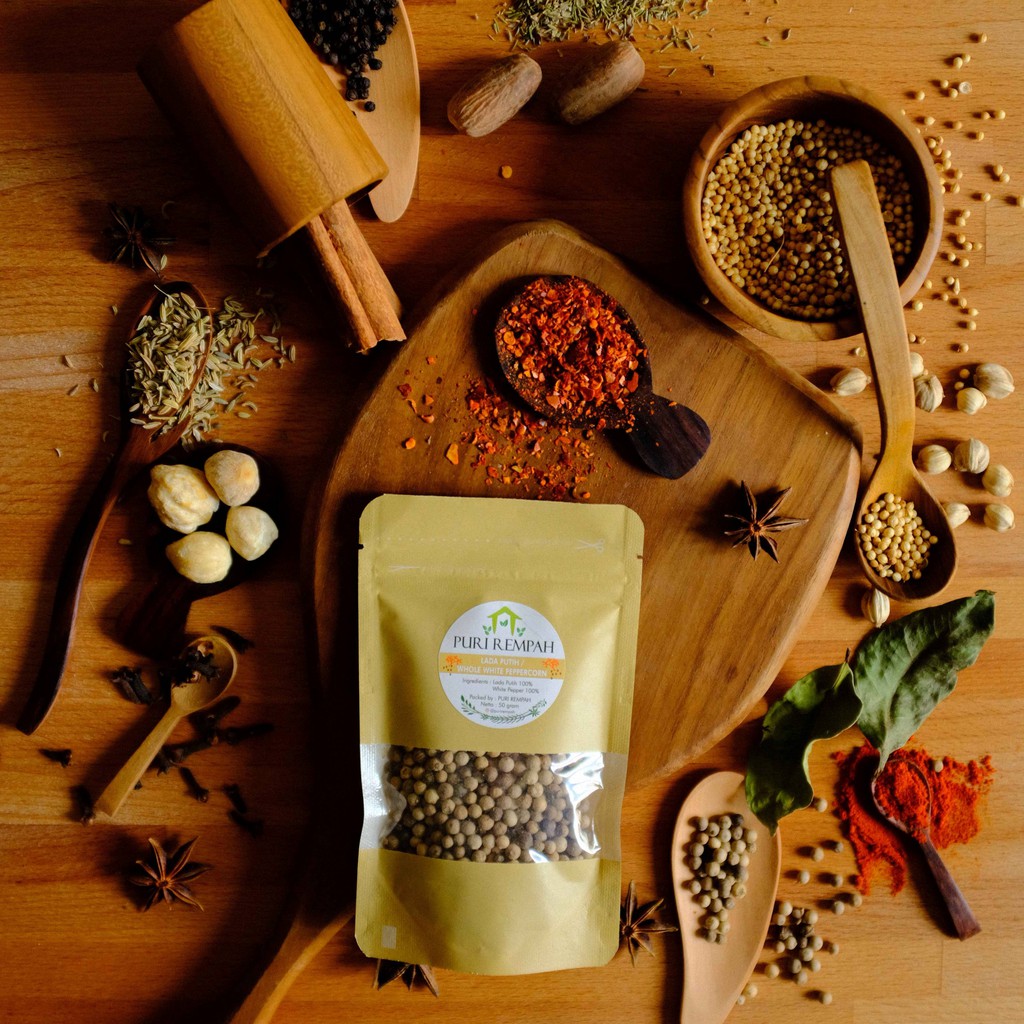 

Lada Putih / Whole White Peppercorn