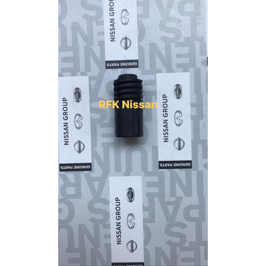 Karet Penahan Pintu Bagasi Nissan Xtrail T30
