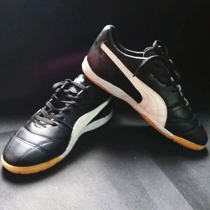 Sepatu futsal puma bahan kulit asli hyogha store
