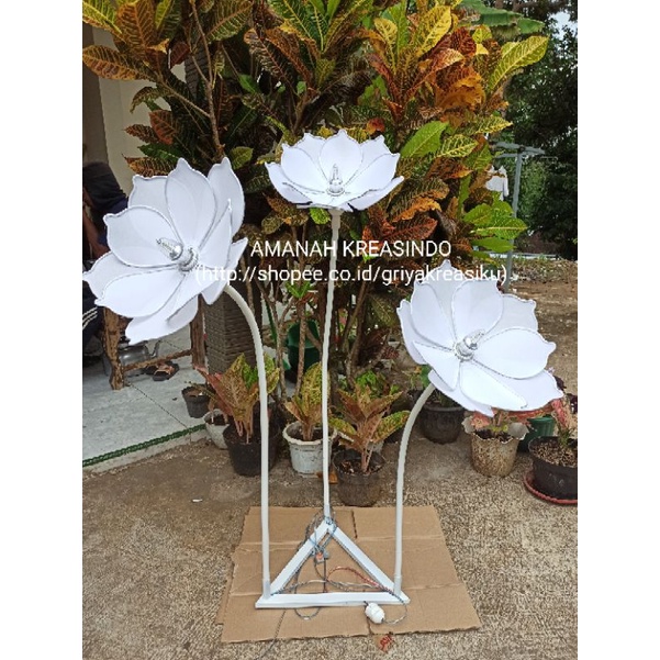 PAKET LENGKAP BUNGA LAMPU HIAS DEKORASI PELAMINAN DEKORASI PERNIKAHAN WEDDING