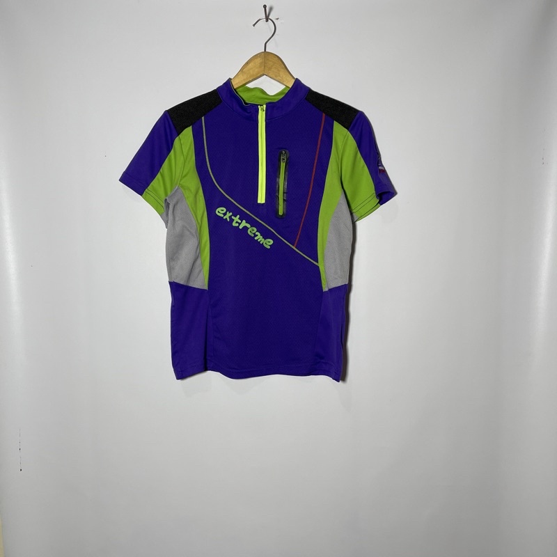 Baju Olah Raga Preloved by Hisummer08-20 Extreme M