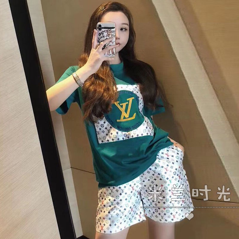 Setelan LV Bahan Premium Kaos Emboss Sulam Kualitas Import