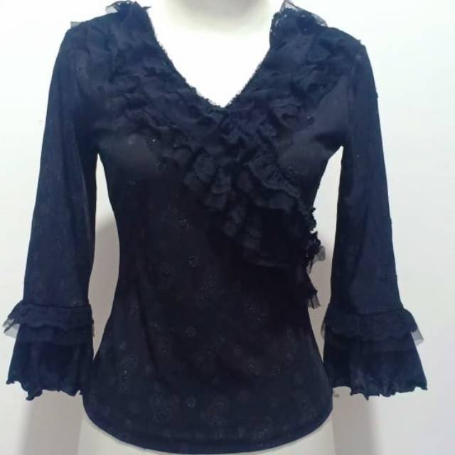 Atasan Hitam Renda ( preloved )