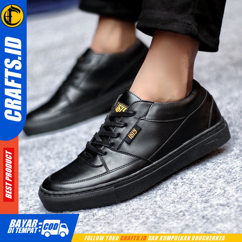 Sepatu Sneakers Pria Sepatu Casual Pria Kulit Pu Sepatu Kerja Kuliah Kondangan Sepatu Hitam Pria CRAFTS ROBERTZ