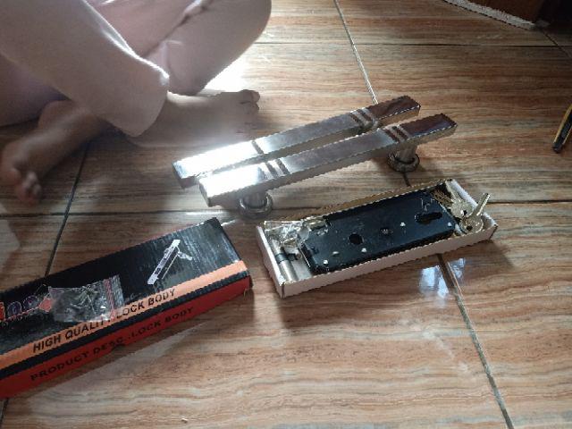 Promo Pket Komplit Kunci Pintu Komplit 1 Set Kunci Pelor+2 Pcs Pull Handle Pnjng 33 Cm Bhn Stanlis