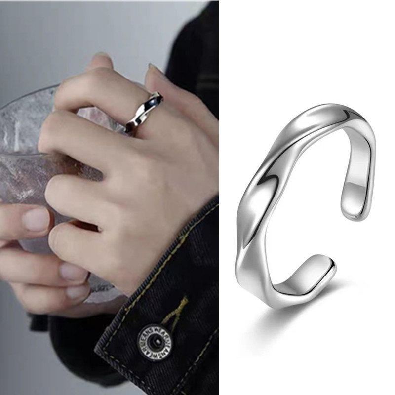 Cincin Pasangan Model Terbuka Bahan Stainless Steel Gaya Korea Untuk Pria Dan Wanita