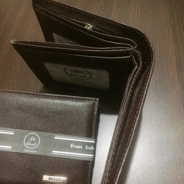 dompet 3 ruang lipat biasa bahan PU leather good logo dan embos #dompet #dompetpria #dompetcowok #dompetlipat