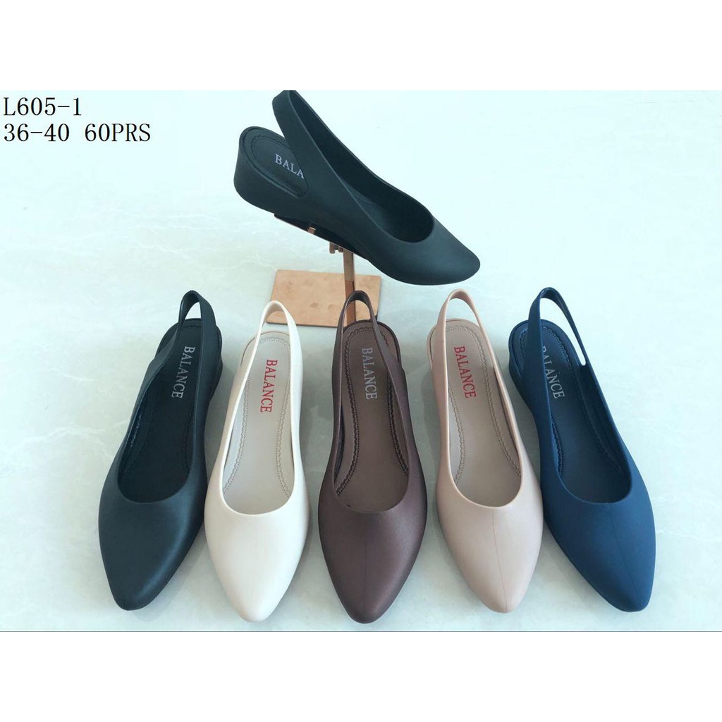 jelly shoes balance