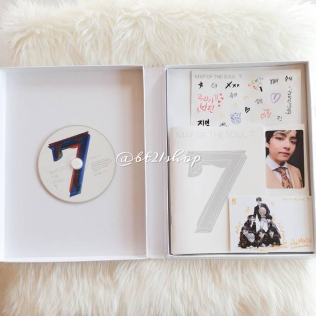 Unsealed BTS MOTS 7 + Poster