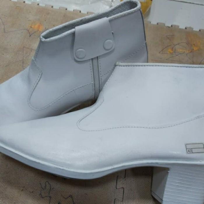 Sepatu Pdh Wanita Warna Putih