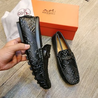  SEPATU  KULIT  ASLI HERMES  LOAFERS PRIA  WARNA Hitam ORIGINAL 