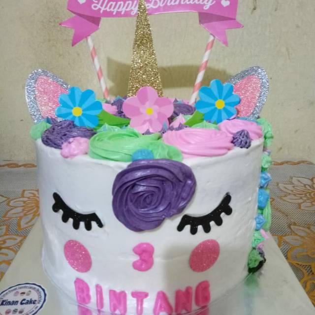 

Unicorn cake birthday
