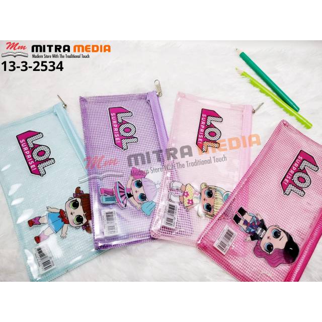 

TEMPAT ALAT TULIS MOTIF LOL PLASTIK TRANSPARAN JALA