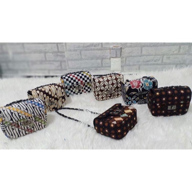 Tas Chanel Mini Batik