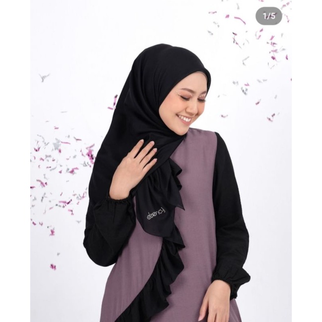 Hijab Deenay Liza Matte black hitam / Hijab Polos