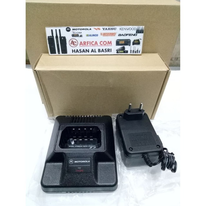 CHARGER HT MOTOROLA GP 88 - CHARGER HT MOTOROLA GP 300