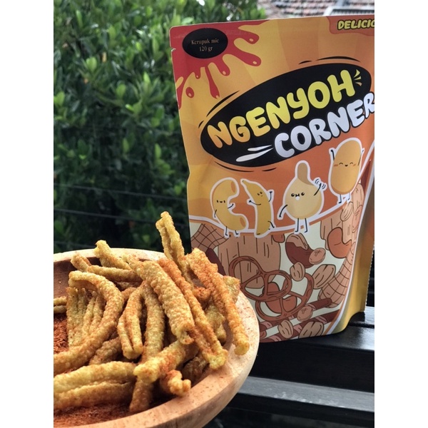 

Kerupuk mie kuning pedas